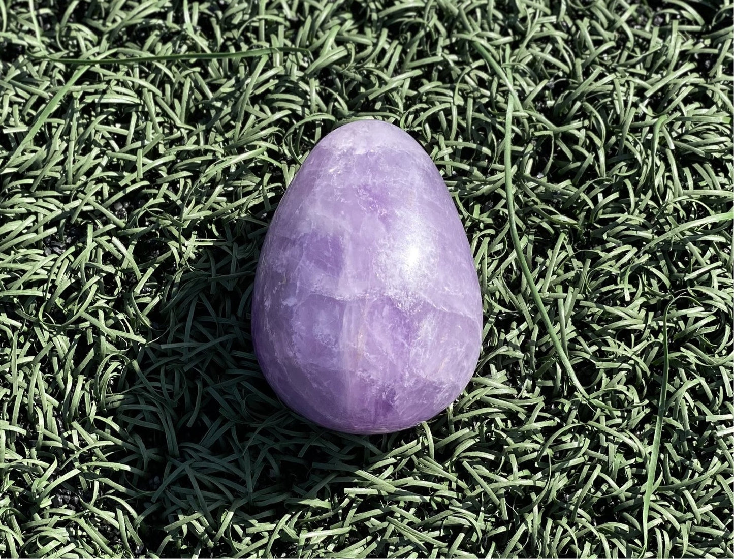 Huge Amethyst Eggie